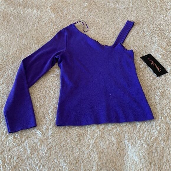Purple tank top| asymmetrical one long sleeve - Picture 5 of 16